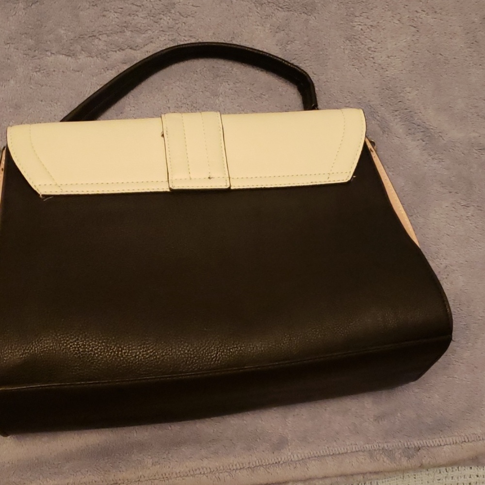 Purse - Picture 7 of 8